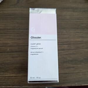 Glossier Super Glow Vitamin C + Magnesium Face Serum Lightweight 1 fl oz